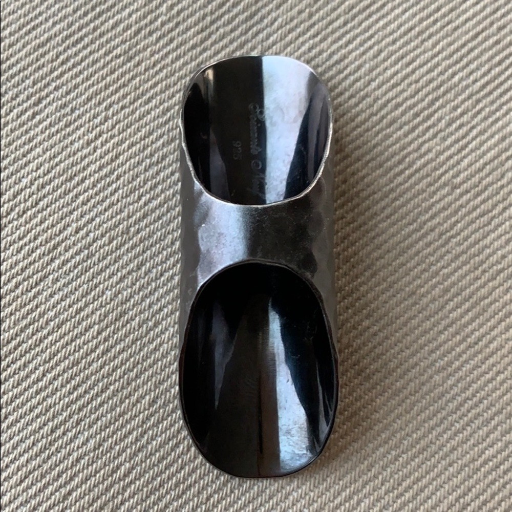 Soixante Neuf Knuckle Ring View 5